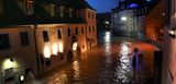 Starkregen führt jedes Jahr zu vielen Überschwemmungen in Deutschland. Nicht nur Straßen, besonders Wohngebäude sind gefährdet. 