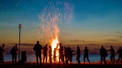 Bild zum Artikel: Osterfeuer sicher feiern: 7 Tipps für 2025